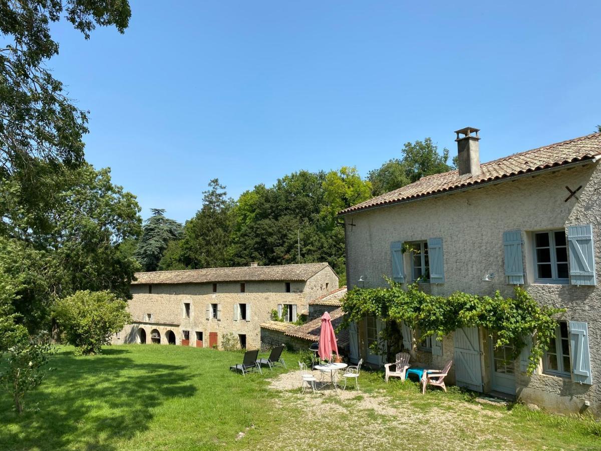 Chateau Des Loups - Les Cedres Bleus Echire ภายนอก รูปภาพ